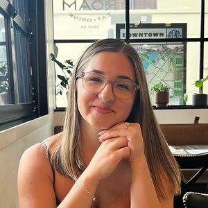 Meet your Posher, Erica